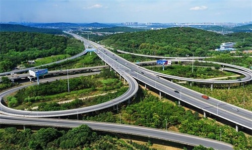 阳原钢筋套筒应用于高速公路